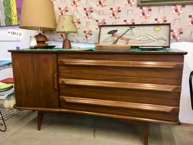 credenza